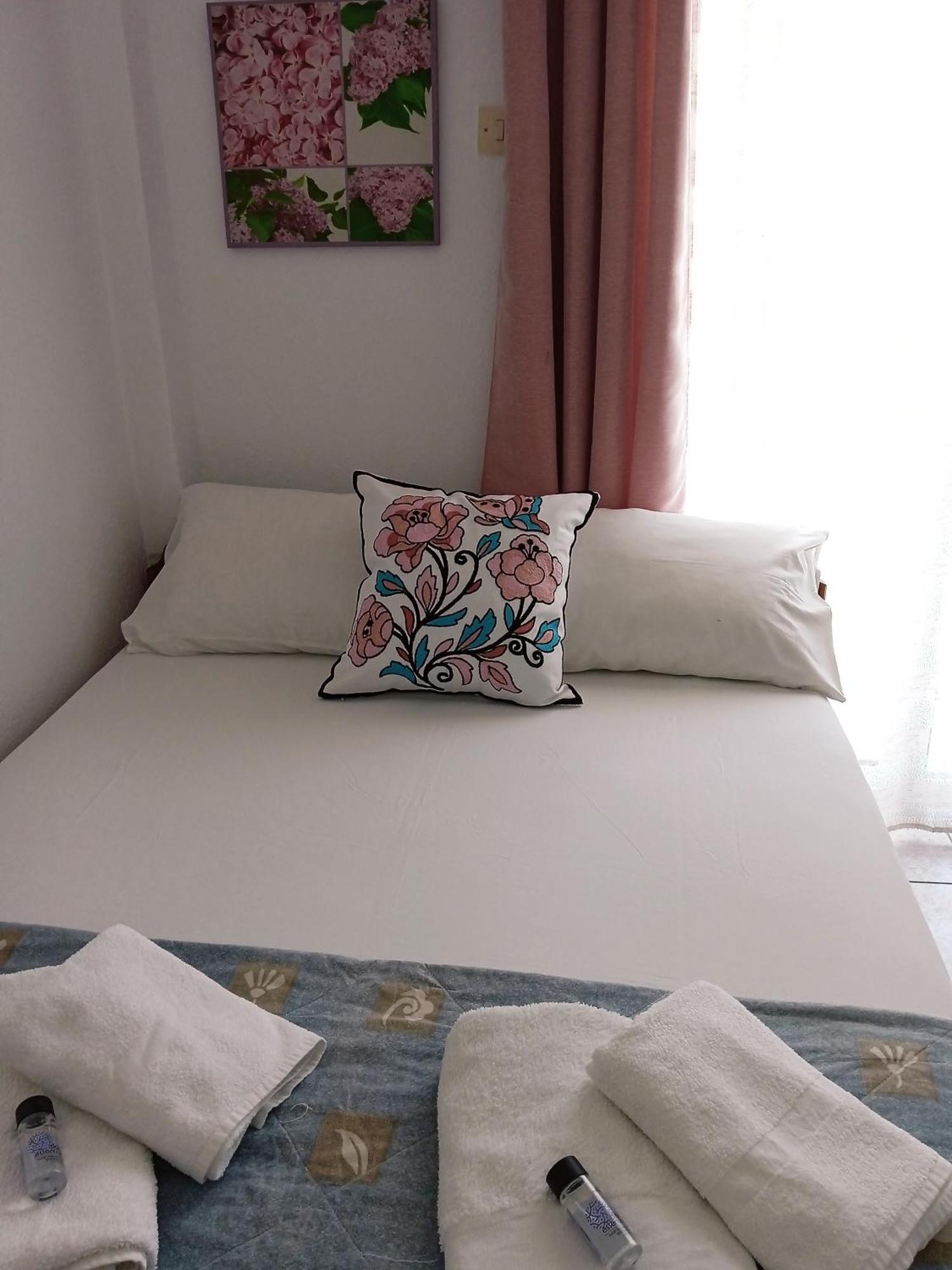 Frini Apartments And Studios Paralía 외부 사진